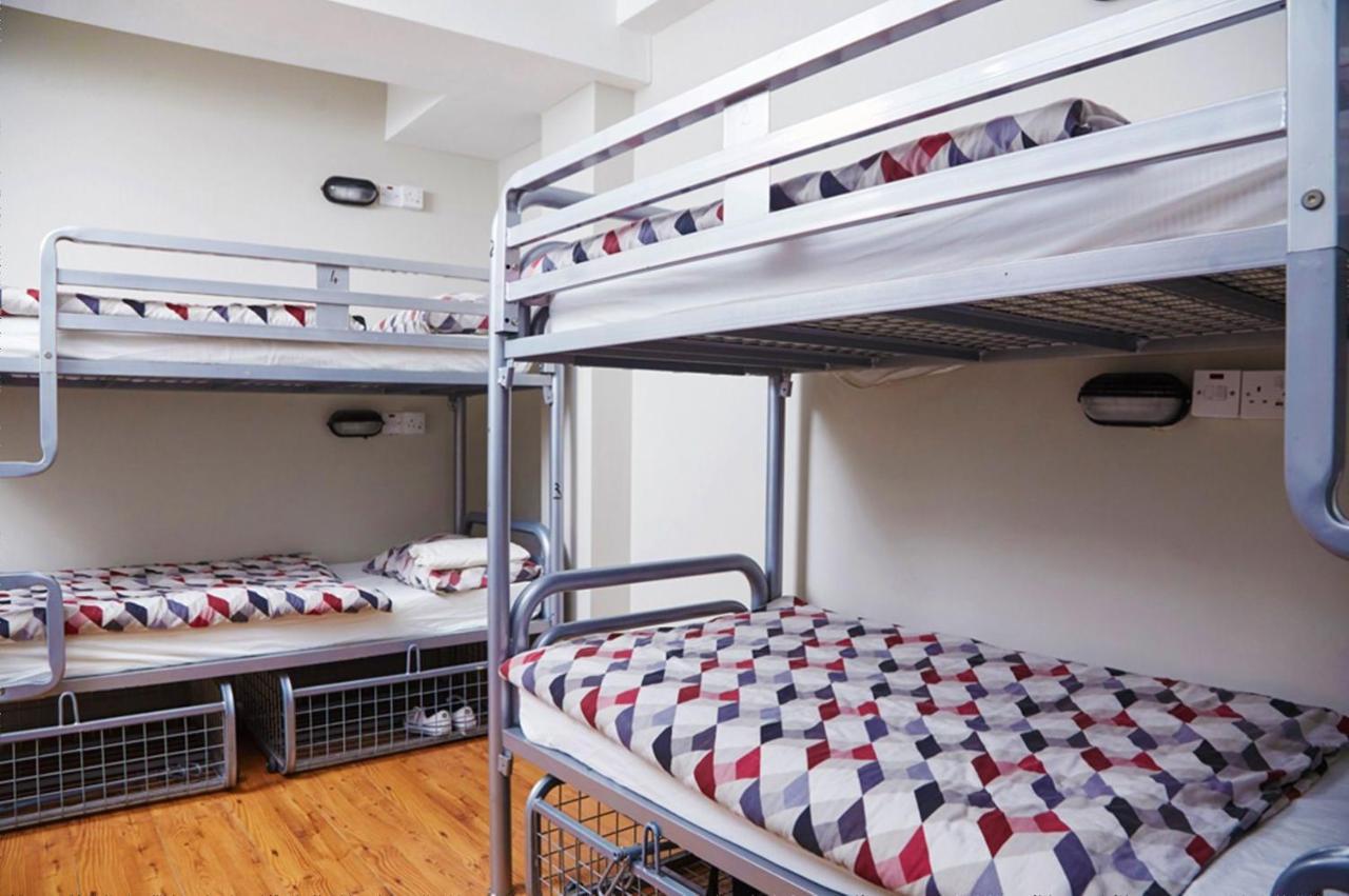 Bru Bar & Hostel Корк Екстериор снимка